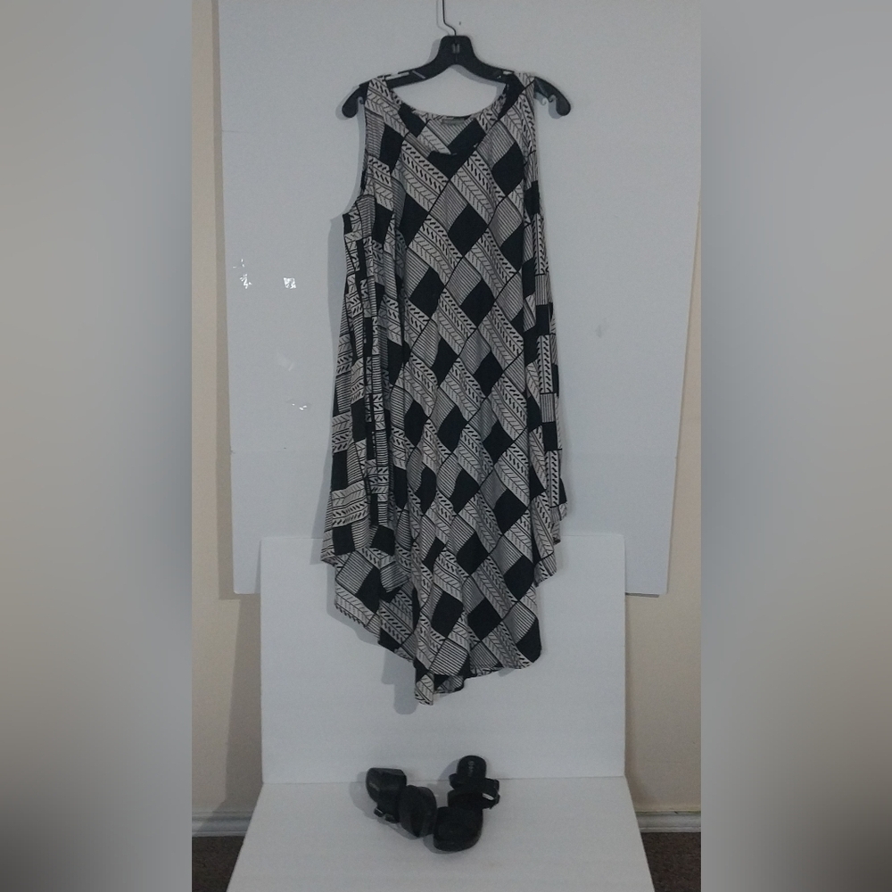XPRESS Size L Black and White One Shoulder Sundress 55%cotton  45%polyester